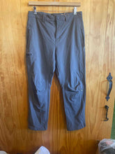 Load image into Gallery viewer, Size 34 Marmot Men's Pants
