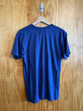 Load image into Gallery viewer, Size M Men's Short Sleeve Shirt
