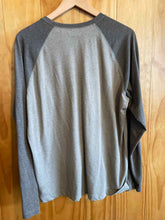 Load image into Gallery viewer, Size Large Columbia Men's Long Sleeve Shirt
