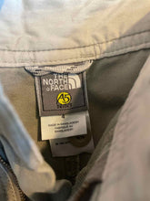 Load image into Gallery viewer, Size 4 North Face Tan Women&#39;s Pants

