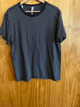 Load image into Gallery viewer, Size 6 Lululemon Black and White Women's Short Sleeve Shirt
