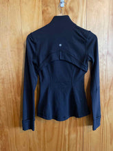 Load image into Gallery viewer, Size 4 Lululemon Black Women's Sweater &amp; Sweatshirt
