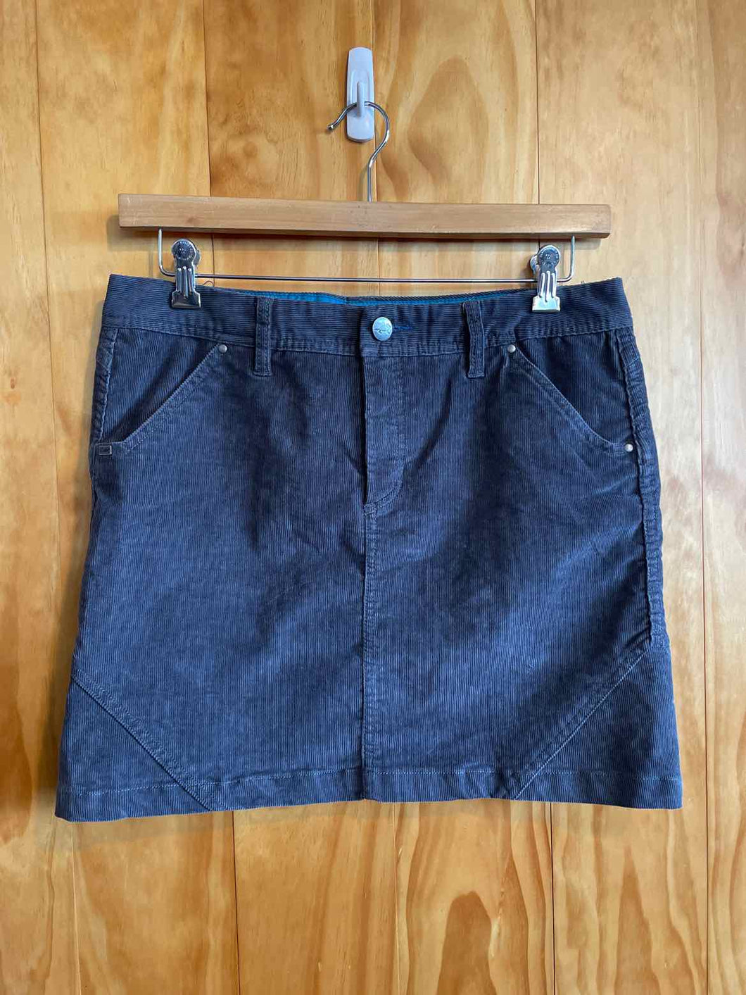 Size 10 Horny Toad Gray Skirt
