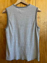 Load image into Gallery viewer, Size M Duluth Trading Grey Women's Tank Top
