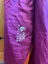 Load image into Gallery viewer, Mountain Hardwear Sleeping Bag
