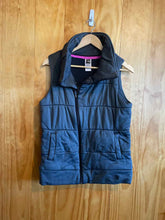 Load image into Gallery viewer, Size M The North Face Charcoal Women&#39;s Vest
