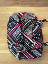 Load image into Gallery viewer, Vera Bradley Travel Bag
