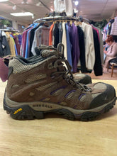 Load image into Gallery viewer, Shoe Size 9.5 Merrell Brown Boots
