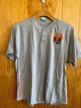 Load image into Gallery viewer, Size XL Men's Short Sleeve Shirt
