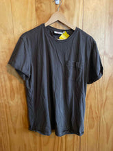 Load image into Gallery viewer, Size L Fjall Raven Men's Short Sleeve Shirt
