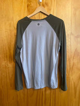 Load image into Gallery viewer, Size Medium Marmot Men's Long Sleeve Shirt
