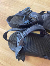 Load image into Gallery viewer, Women's Shoe Size 11 Chaco Black Sandals
