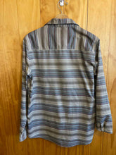 Load image into Gallery viewer, Size Medium Swiss Tech Men's Long Sleeve Shirt
