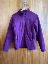 Load image into Gallery viewer, Women Size Medium Patagonia Purple Women&#39;s Light Jacket
