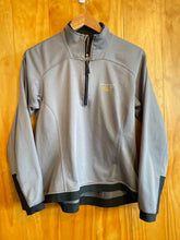 Load image into Gallery viewer, Women Size Large Mountain Hardwear Grey Women's Light Jacket
