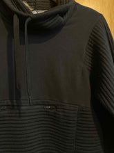 Load image into Gallery viewer, Size Large The North Face Black Women's Sweater &amp; Sweatshirt
