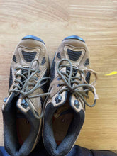 Load image into Gallery viewer, Shoe Size 10 Merrell Brown Hiking Shoes
