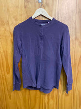 Load image into Gallery viewer, Size XS Duluth Trading Co. Men's Long Sleeve Shirt
