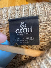 Load image into Gallery viewer, Size XL Aran Crafts Ireland Men&#39;s Sweater &amp; Sweatshirt
