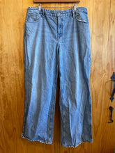 Load image into Gallery viewer, Size 16 Good American Blue Women's Jeans
