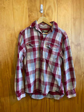 Load image into Gallery viewer, Size M Gander Mountain Men&#39;s Flannel
