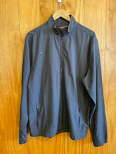 Load image into Gallery viewer, Women Size XL Vuori Black Women's Windbreaker
