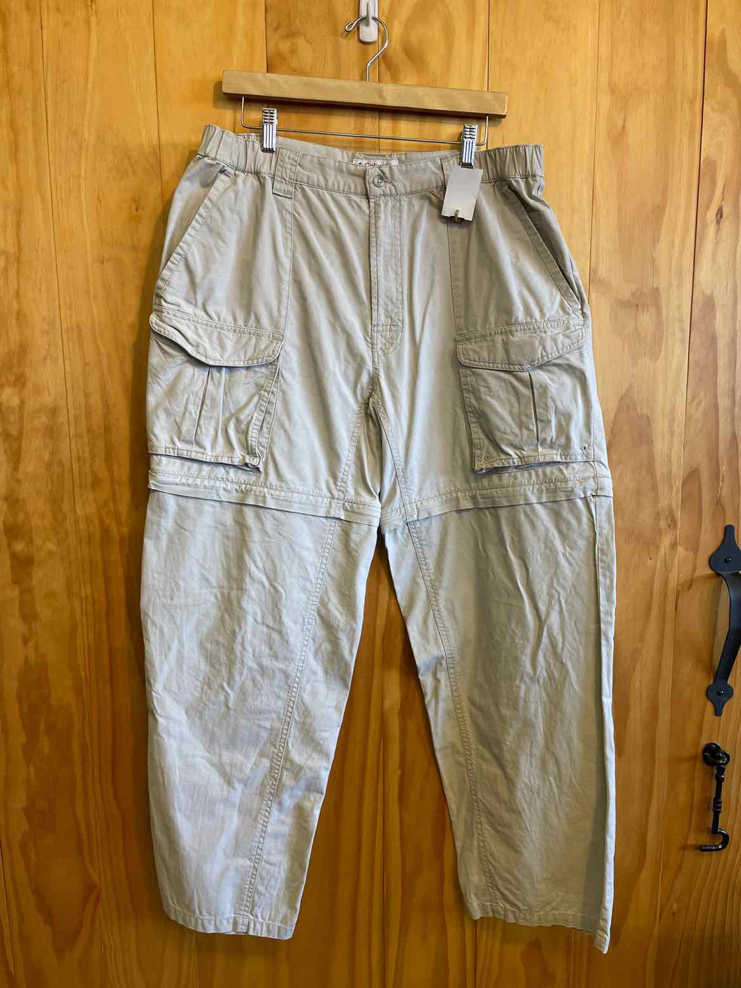 Size 36 Columbia Men's Zip-off Hiking Pants