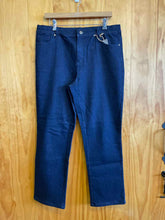 Load image into Gallery viewer, Size 12 Orvis Navy Women's Jeans
