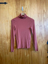 Load image into Gallery viewer, Size Small Prana Orange Women's Long Sleeve Shirt
