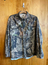 Load image into Gallery viewer, Size XL Mossy Oak Men&#39;s Flannel
