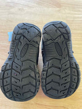 Load image into Gallery viewer, Child Size 1 Keen Boy's Shoe &amp; Boot
