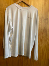 Load image into Gallery viewer, Size XL Columbia Men's Long Sleeve Shirt
