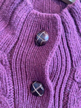 Load image into Gallery viewer, Size Medium Duluth Trading Burgundy Women&#39;s Sweater &amp; Sweatshirt
