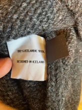 Load image into Gallery viewer, Size XL Ice Wear Men&#39;s Sweater &amp; Sweatshirt
