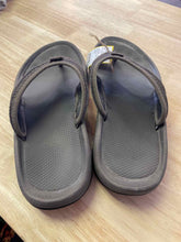 Load image into Gallery viewer, Teva Flip Flops

