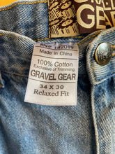 Load image into Gallery viewer, Size 34 Gravel Gear Men's Jeans
