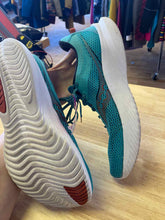 Load image into Gallery viewer, 12 Saucony Men's Running Shoes
