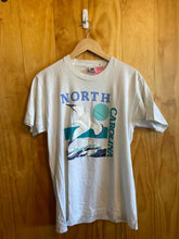 Load image into Gallery viewer, Size L Fruit of the Loom Men's Short Sleeve Shirt
