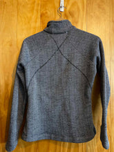 Load image into Gallery viewer, Size Medium Columbia Black and White Women's Fleece Sweatshirt
