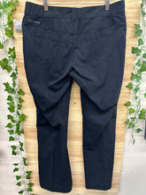 Load image into Gallery viewer, Size 14 Columbia Black Women&#39;s Pants
