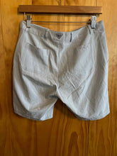Load image into Gallery viewer, Size 4 Columbia Grey Women's Shorts
