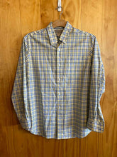 Load image into Gallery viewer, Size Medium Duluth Trading Men&#39;s Flannel
