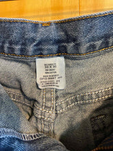 Load image into Gallery viewer, Size 33 Faded Glory Men&#39;s Jeans
