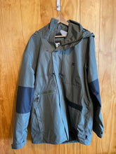 Load image into Gallery viewer, Size Large DC Men&#39;s Winter Jacket
