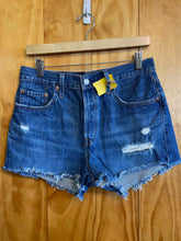 Load image into Gallery viewer, Size 29 Levi's Blue Women's Shorts
