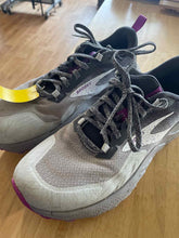 Load image into Gallery viewer, Shoe Size 8.5 Brooks Grey Hiking Shoes
