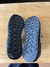 Load image into Gallery viewer, Shoe Size 6 Adidas Black Hiking Shoes
