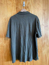 Load image into Gallery viewer, Size Large Banana Republic Men&#39;s Short Sleeve Shirt
