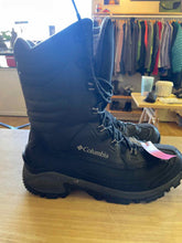 Load image into Gallery viewer, 12 Columbia Men's Boots
