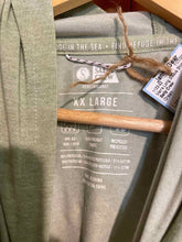 Load image into Gallery viewer, Size XXL Salty Crew Men&#39;s Long Sleeve Shirt
